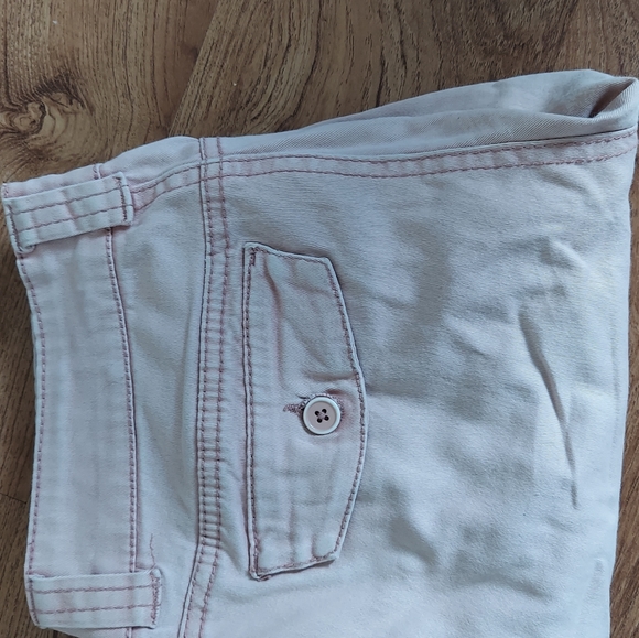Pale pink denim capri - Picture 4 of 4